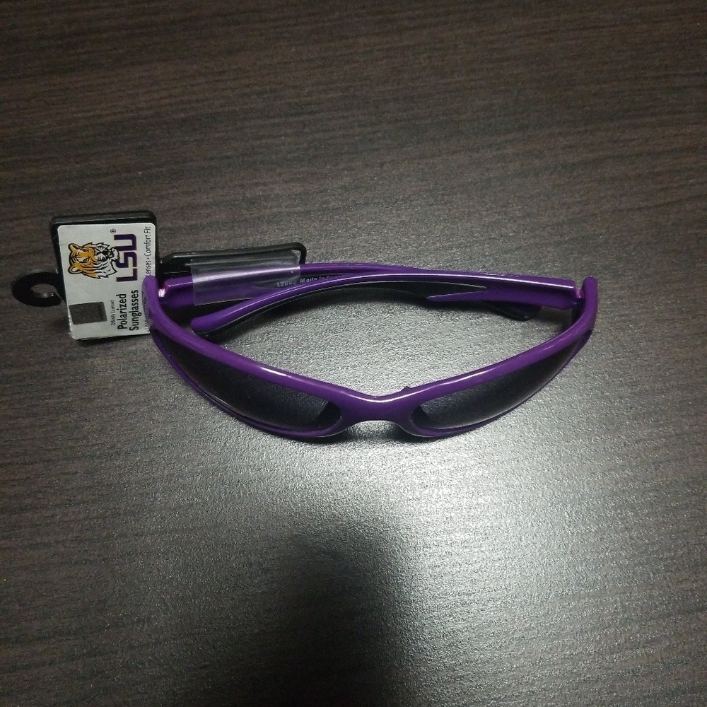 Glasses - Picture 2 of 3